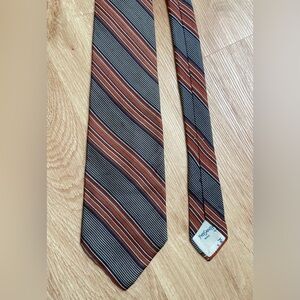 2/$30 Yves Saint Laurent vintage men’s silk striped tie navy blue orange YSL